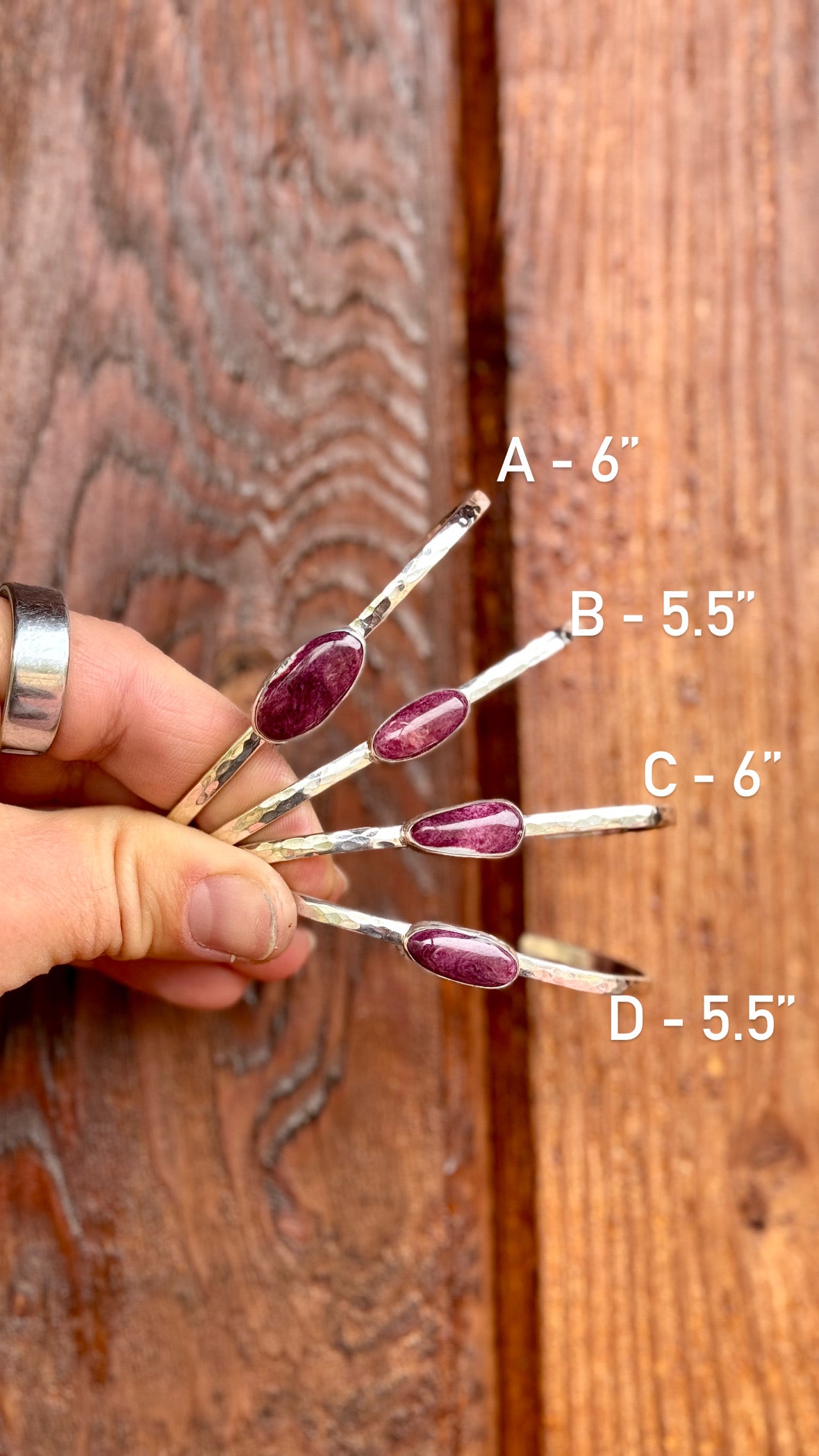 Spiny Oyster Cuff (5.5 & 6")